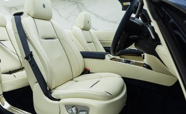 Rolls-Royce Dawn V12 13