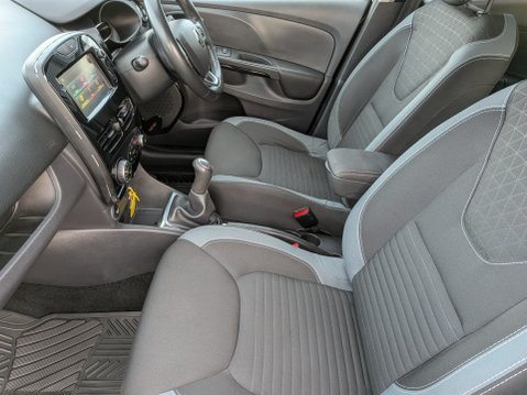 Renault Clio 1.5 DCI DYNAMIQUE S NAV 18