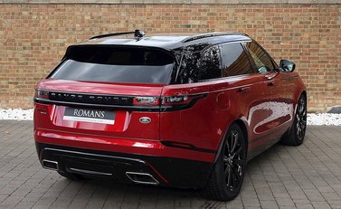 Land Rover Range Rover Velar R-Dynamic D300 HSE 24