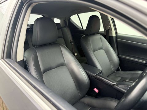 Lexus CT 1.8 CT 200h Luxury CVT 5dr 10