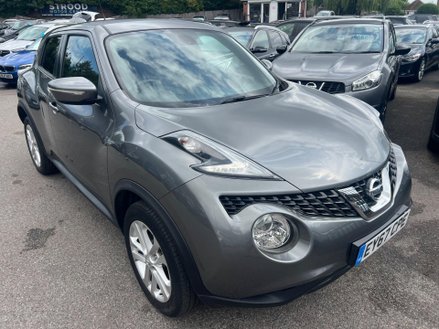 Nissan Juke 1.6 N-Connecta XTRON Euro 6 5dr
