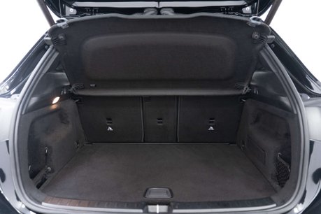 Mercedes-Benz GLA 2.0 GLA220d AMG Line (Premium Plus) SUV 5dr Diesel 8G-DCT 4MATIC Euro 6 (s/ 7