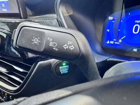 Ford Kuga 2.5 Duratec 14.4kWh ST-Line X Edition CVT Euro 6 (s/s) 5dr 29