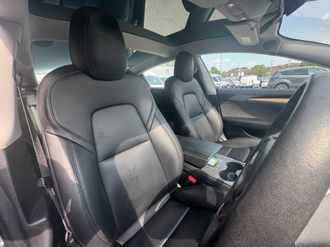 Tesla Model 3 Saloon 4dr Electric Auto RWD (241 bhp) 10
