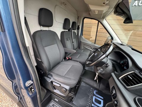 Ford Transit 2.0 Transit 350 Limited Edition EcoBlue 21