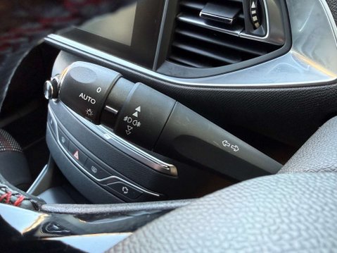 Peugeot 308 2.0 308 GT Line SW HDi Blue S/S 5dr 39