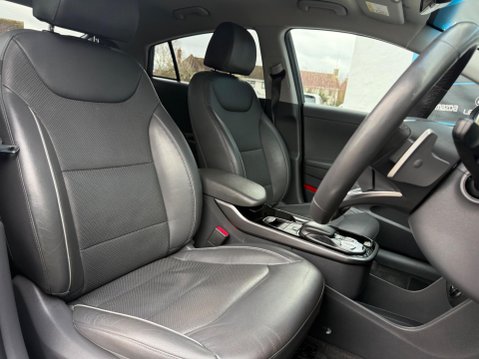 Hyundai IONIQ 38.3kWh Premium SE Auto 5dr 47