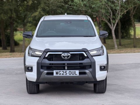 Toyota Hilux 2.8 Hilux Invincible X MHEV 4WD A 4WD 4dr 24