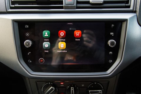 SEAT Arona TSI SE TECHNOLOGY 18
