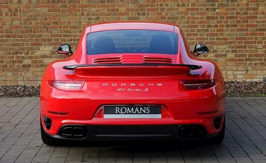 Porsche 911 (991) Turbo S GB Edition 17