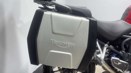Triumph Explorer 1215 2015 25K STUNNING ADVENTURE BIKE FULL LUGGAGE DO ANYTHING BIKE 40