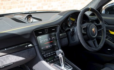 Porsche 911 (991.2) GT3 RS Weissach 15