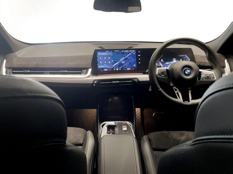 BMW iX2 20 66.5kWh M Sport SUV 5dr Electric Auto eDrive (11kW Charger) (204 ps) Cr 19