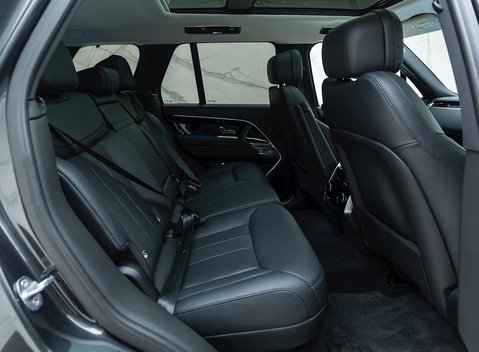 Land Rover Range Rover P440e HSE 13