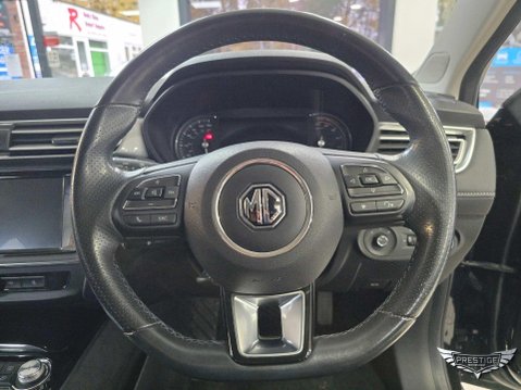 MG MG5 52.5kWh Excite Auto 5dr 52
