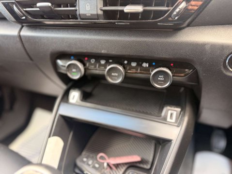 Citroen C4 1.2 C4 Shine PureTech S/S 5dr 32