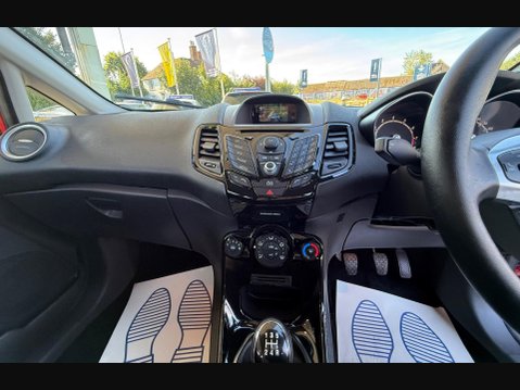 Ford Fiesta 1.25 Zetec Euro 5 3dr 24