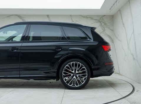 Audi SQ7 BLACK EDITION 35