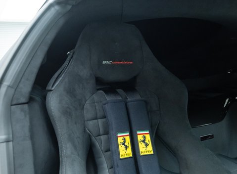 Ferrari 812 Competizione 16
