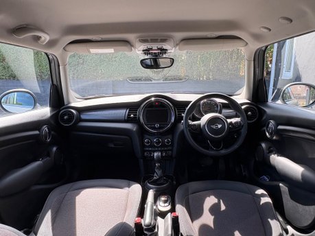 Mini Hatch Cooper 1.5 Petrol Automatic Pepper / Media 5 door - SAT NAV - REAR CAMERA 11