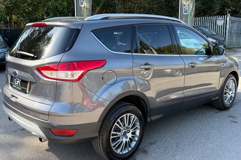 Ford Kuga TITANIUM TDCI 2WD - 10 SERVICES - NEW MOT - NEW DISCS AND PADS ALL ROUND 6