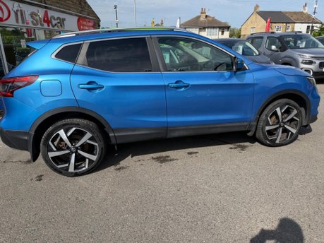 Nissan Qashqai DIG-T TEKNA 12