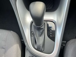 Toyota Yaris ICON HEV CVT 52