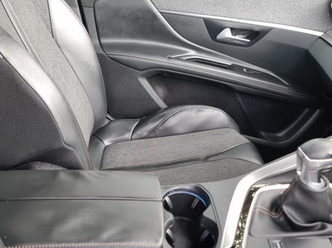 Peugeot 5008 PURETECH S/S GT LINE 22