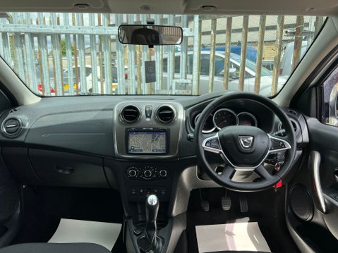 Dacia Sandero Stepway LAUREATE DCI 28