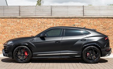 Lamborghini Urus 2