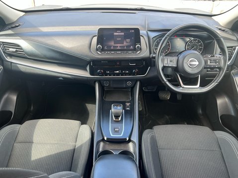 Nissan Qashqai DIG-T ACENTA PREMIUM DCT MHEV 10