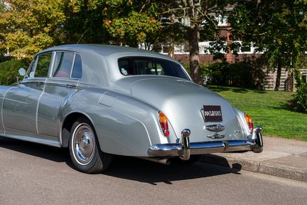 Rolls-Royce Silver Cloud III The Final Standard Silver Cloud III Saloon Built 12