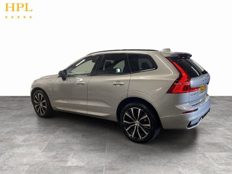Volvo XC60 2.0h T8 Recharge 18.8kWh Ultimate Dark SUV 5dr Petrol Plug-in Hybrid Auto A 5