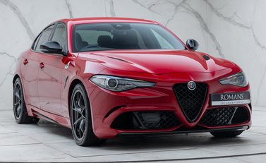 Alfa Romeo Giulia QUADRIFOGLIO 9