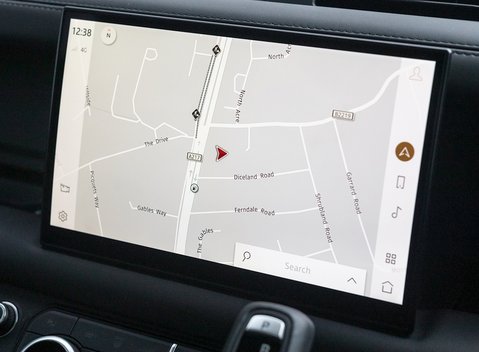 Land Rover Defender V8 18