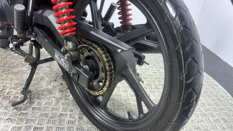 Honda CB 2021 ONLY 11K NEW MOT SERVICED ICONIC 125CC LEARNER COMMUTER BIKE 34