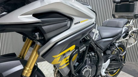 Voge DS 2025 ONLY 3K PANNIERS SCREEN ADVENTURE BIKE A2 READY 29