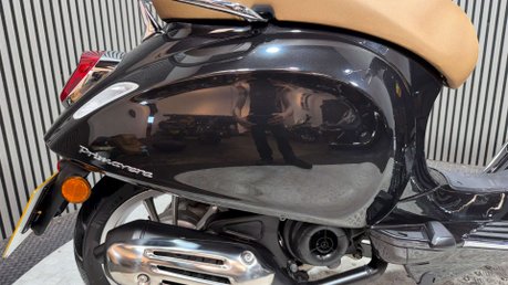 Piaggio Vespa Primavera 2021 ONLY 612 MILES NEW MOT SERVICED 50CC AUTO 38