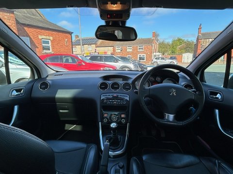 Peugeot 308 E-HDI ALLURE 9