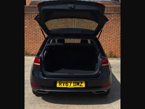 Volkswagen Golf 1.6 Golf SE Nav TDI BlueMotion Technology 5dr 17