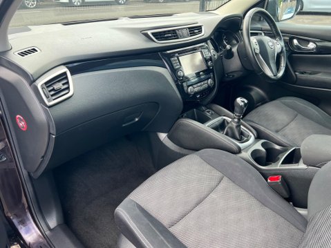 Nissan Qashqai 1.2 DIG-T Acenta Premium 2WD Euro 5 (s/s) 5dr 23