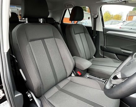 Volkswagen T-Roc 1.5 T-Roc Match TSI S-A 5dr 28