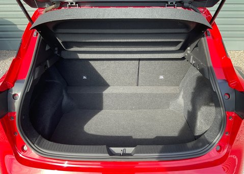 Nissan Qashqai DIG-T ACENTA PREMIUM MHEV 19