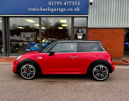 Mini Hatch 2.0 John Cooper Works Auto 3dr 11