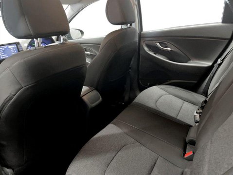 Hyundai i30 1.0 T-GDi MHEV SE Connect Hatchback 5dr Petrol Hybrid DCT Euro 6 (s/s) (120 20