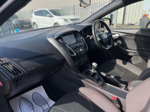 Ford Focus 1.0 Focus ST-Line 5dr 15