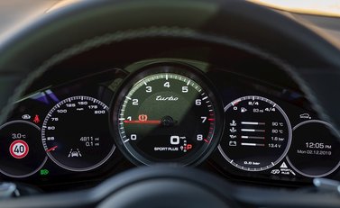 Porsche Cayenne Turbo 19