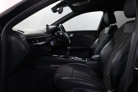 Audi A4 2.0 TFSI 35 Black Edition Euro 6 (s/s) 4dr 42