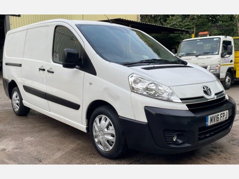 Toyota Proace 2.0 1200 HDi Panel Van 5dr Diesel Manual FWD L2 H1 (168 g/km, 128 bhp) 6