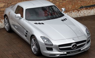 Mercedes-Benz SLS AMG 10